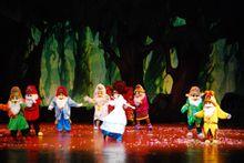 音乐剧《白雪公主和七个小矮人》 音乐剧《白雪公主和七个小矮人》